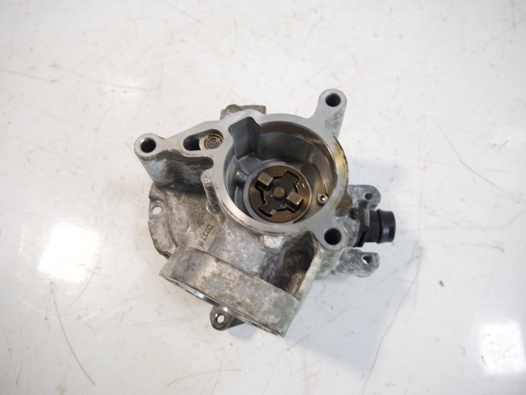 [MTD-462931] Bomba de vacío Audi 2.0 TFSI Hybrid 190 CV 06K145100AE