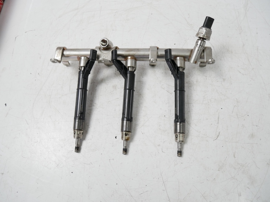 [MTD-476639] Colector de inyección Audi Porsche VW Q8 3.0 TSI DCBD DCBE DCBF DCB MDC.BE 06M133316L