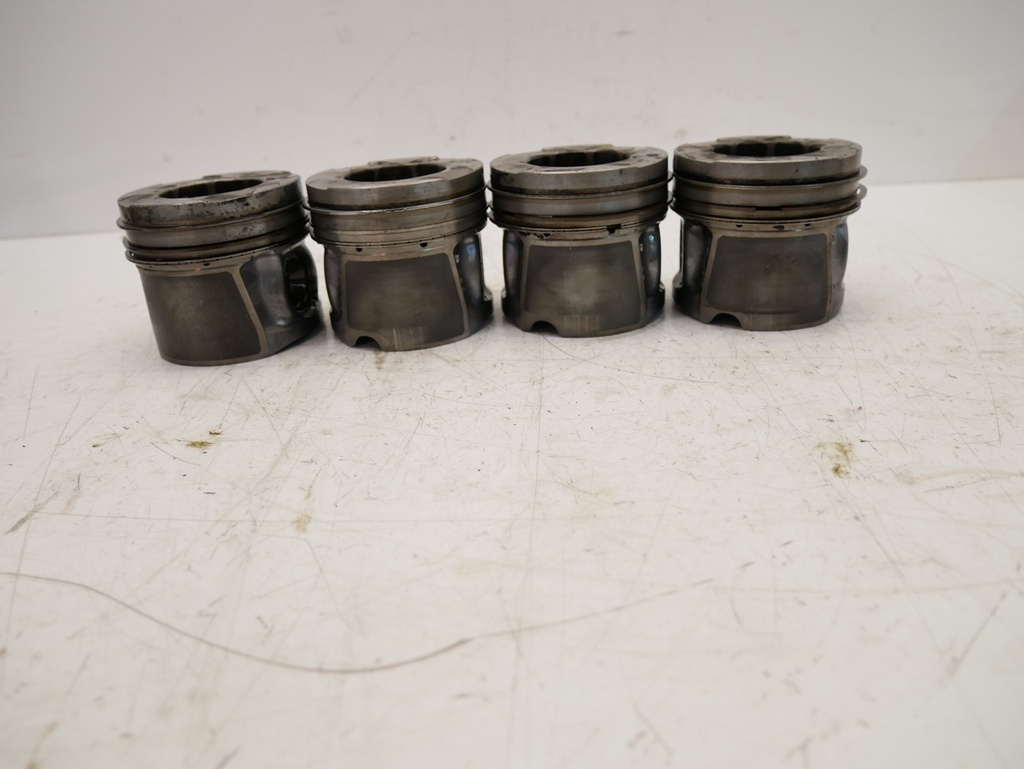 [MTD-479795] 4x pistones Opel Vauxhall Astra J 1.6 CDTi B16DTH