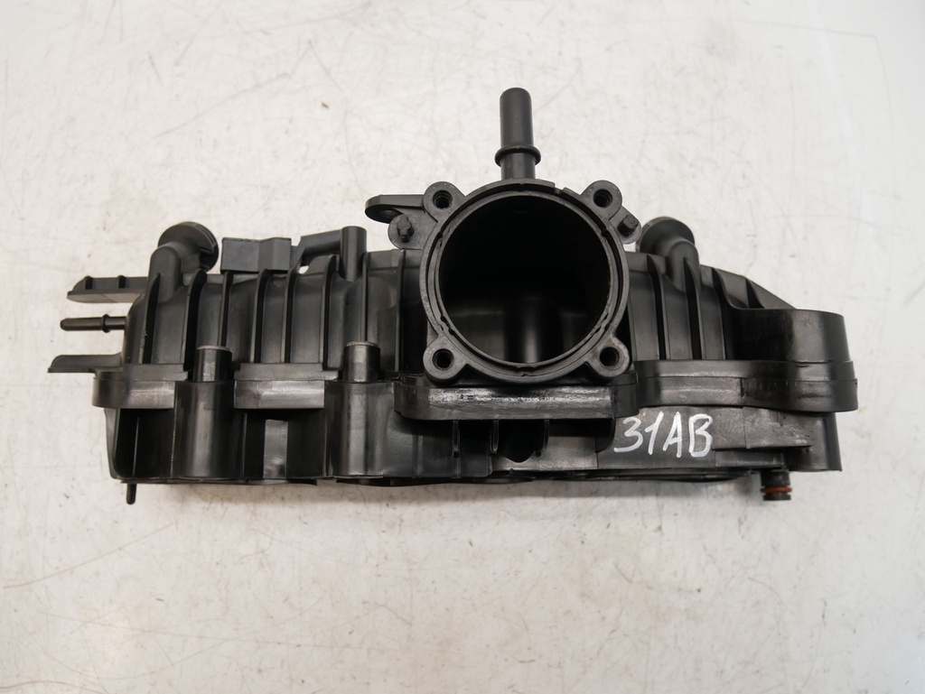 [MTD-485475] Colector de admisión Volvo XC40 T5 1.5 híbrido gasolina B3154T10 B2BPHEV 2111200367