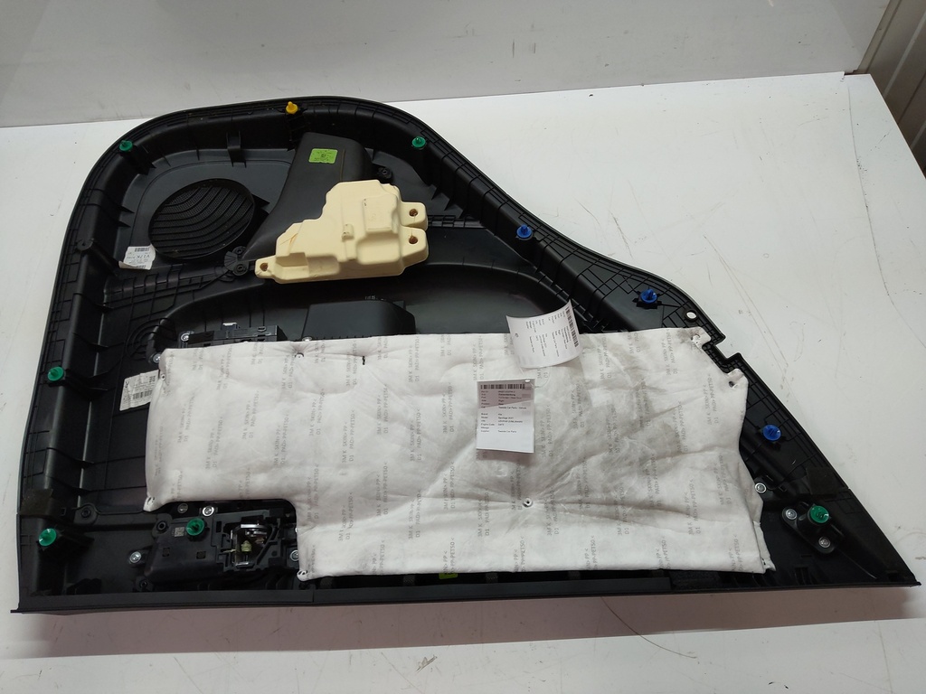 [MTD-503362] Panel de puerta Kia Sportage QLE 1.6 CRDi Diesel D4FE 83361-F1000