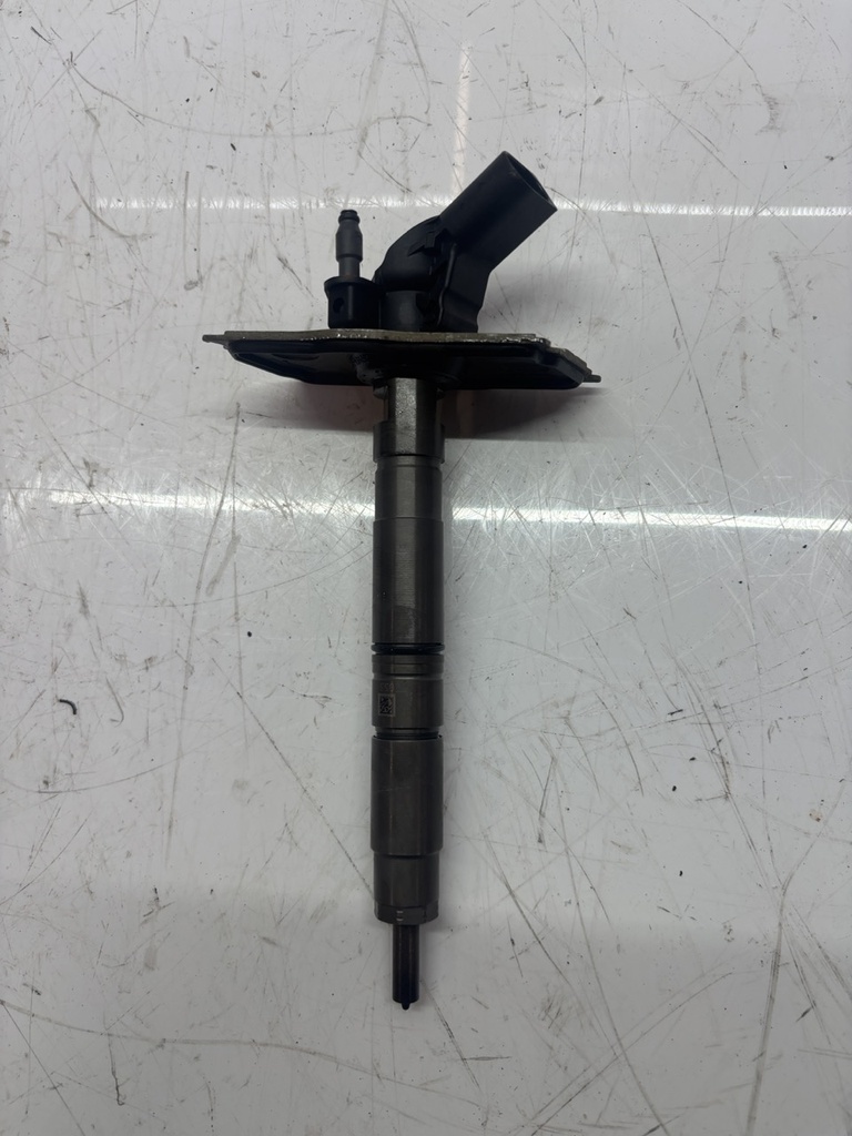 [MTD-505874] Inyector Audi A8 S8 D4 4.2 TDI quattro CDSB CDS 057130277AM 0445117020
