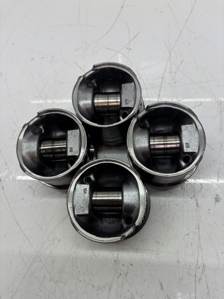 [MTD-505807] Kit de 4 pistones Volvo V50 1.6 D D4164T 31216477