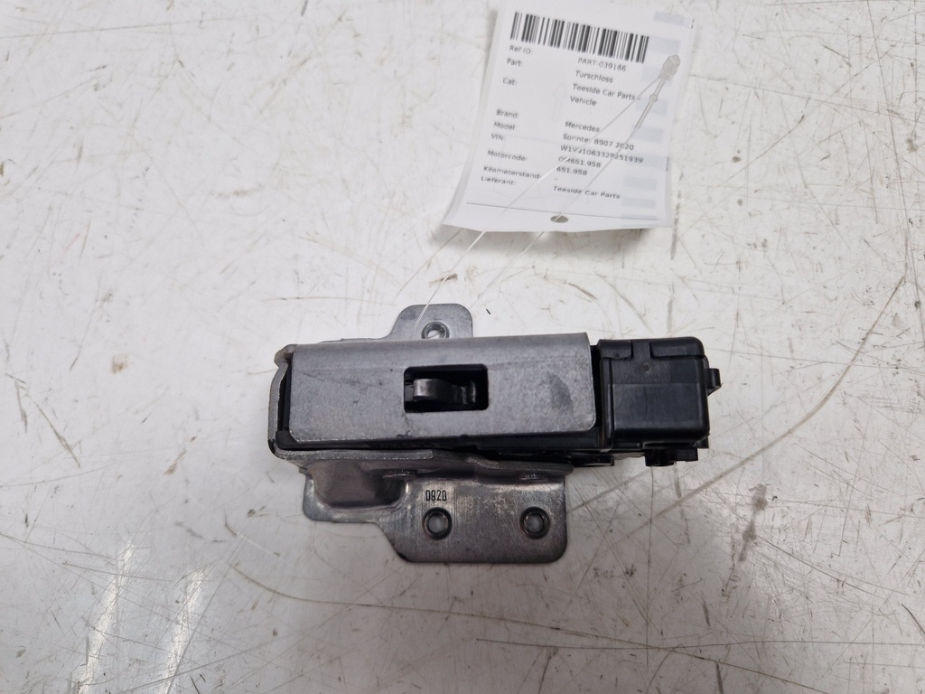 [MTD-507886] Cerradura de puerta Mercedes Sprinter B907 2.2 CDI OM651.958 A9107400000