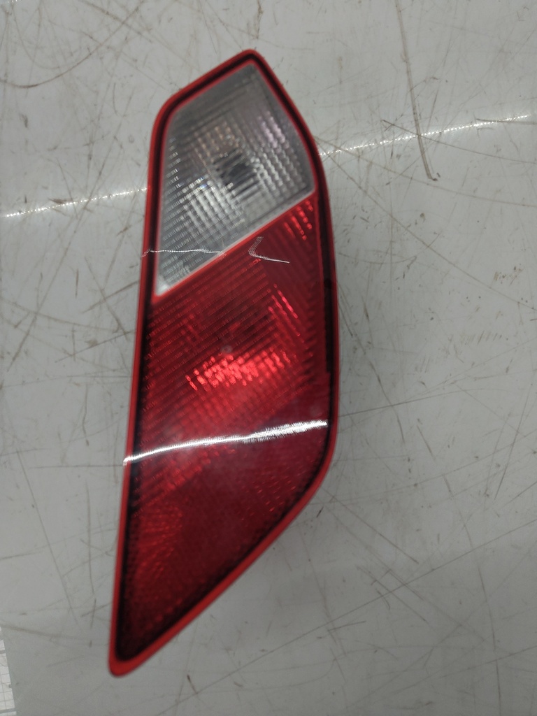 [MTD-509887] Luz trasera Peugeot 308 SW III 1.5 BlueHDi 130