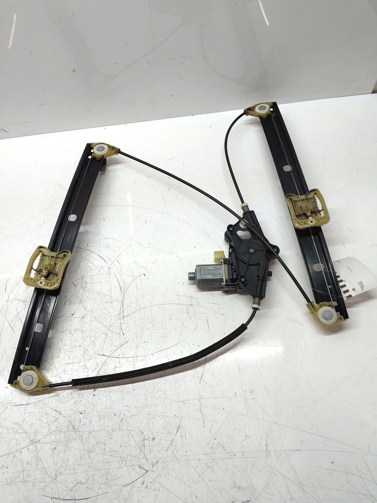 [MTD-511791] Motor del elevalunas Audi A4 B9 Avant 8W5 2.0 TDI DEUA DEU 8W0837461