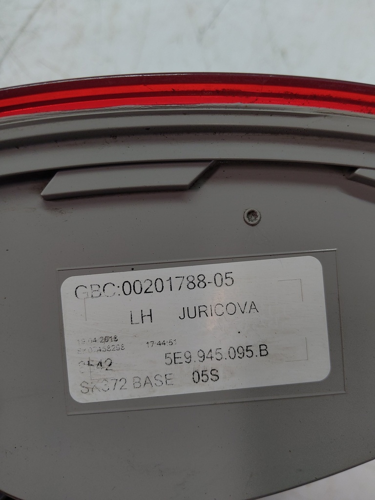 [MTD-512086] Luz trasera SKODA OCTAVIA III 1.6 TDI 115 CV DDYA DDY