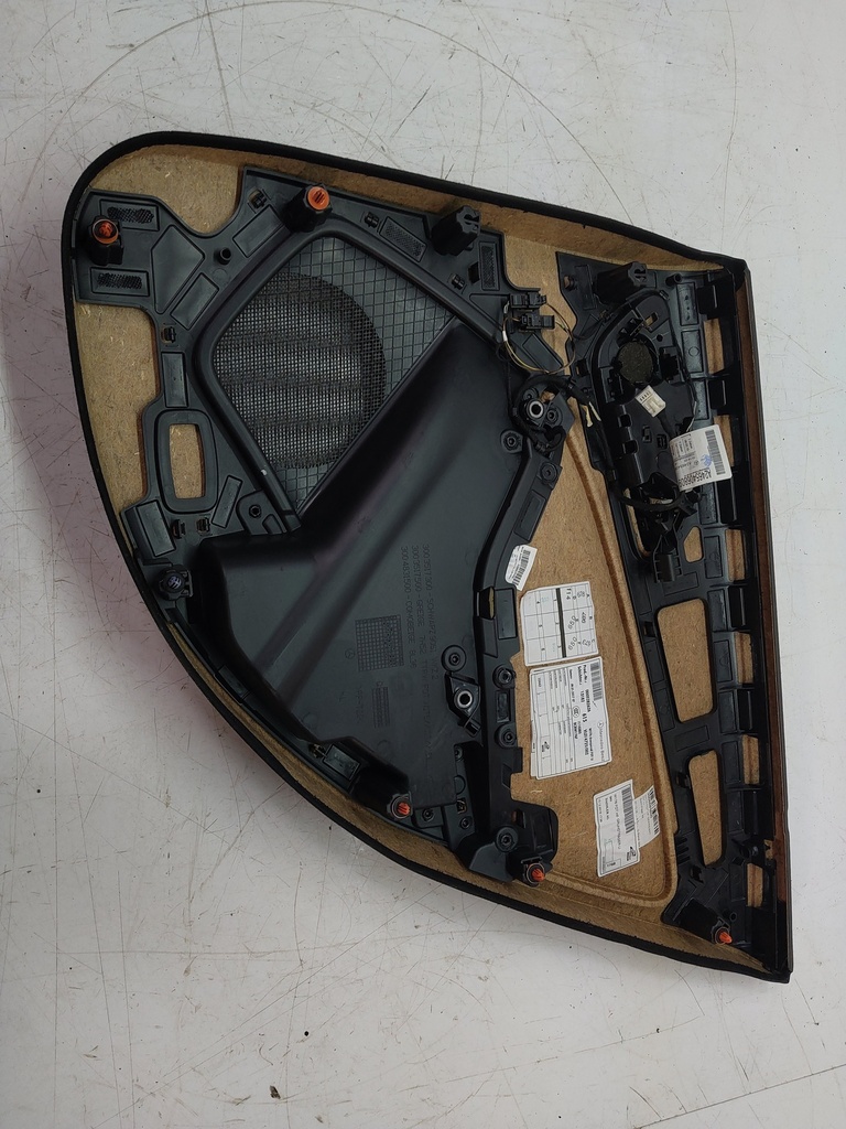 [MTD-512947] Embellecedor de puerta Mercedes Clase A W176 1.6 Gasolina M270.910