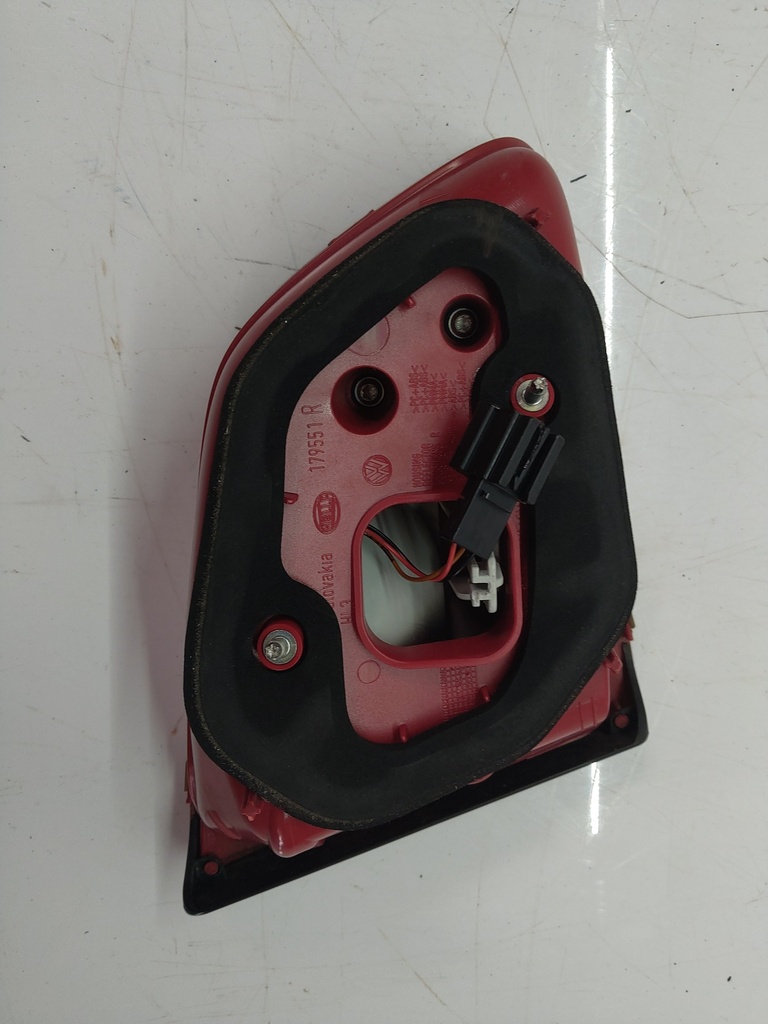 [MTD-514135] Luz trasera izquierda VW Passat B7 2.0 TDI CFFB CFF 179551R