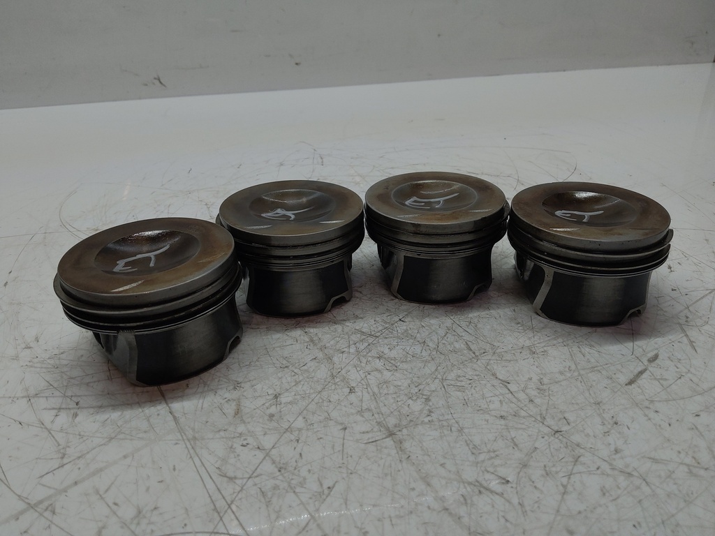 [MTD-514852] 4x pistones Skoda Octavia II 2.0 TFSI BWA 06D107066C