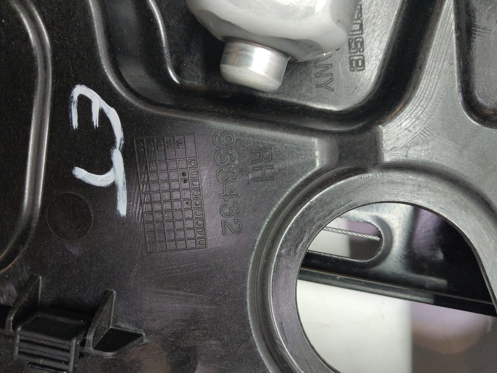 [MTD-515778] Revestimiento de puerta Volvo V40 2.0 Diesel D5204T6 966269-103 31276216