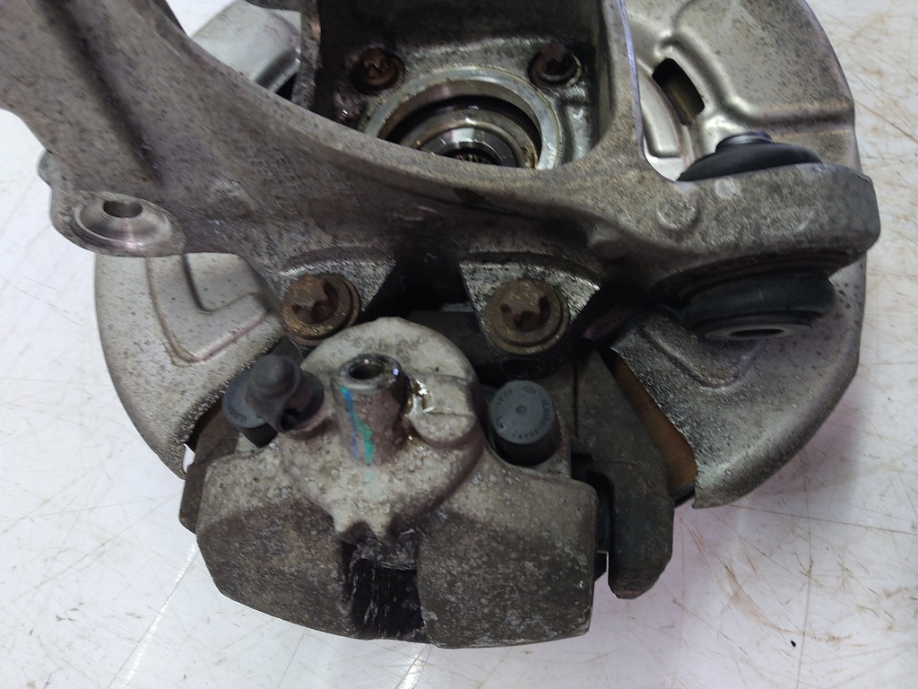[MTD-518324] Cubo de rueda trasera izquierda BMW X5 E70 3.0 SD M57D30 306D5