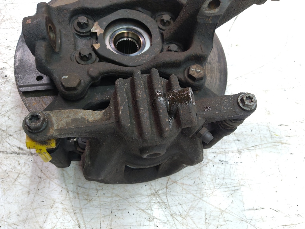 [MTD-519405] Buje de volante delantero izquierdo Renault Trafic III 2.0 dCi M9R710 M9R