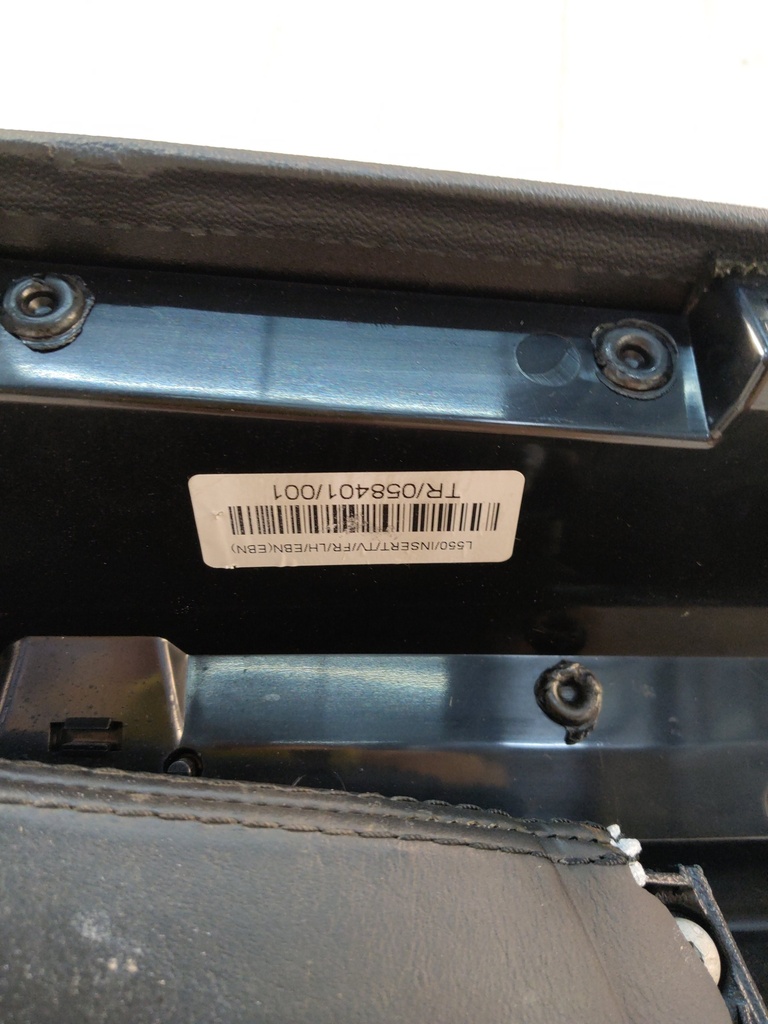 [MTD-519402] Panel de puerta delantera izquierda Land Rover Discovery Sport L550 2019