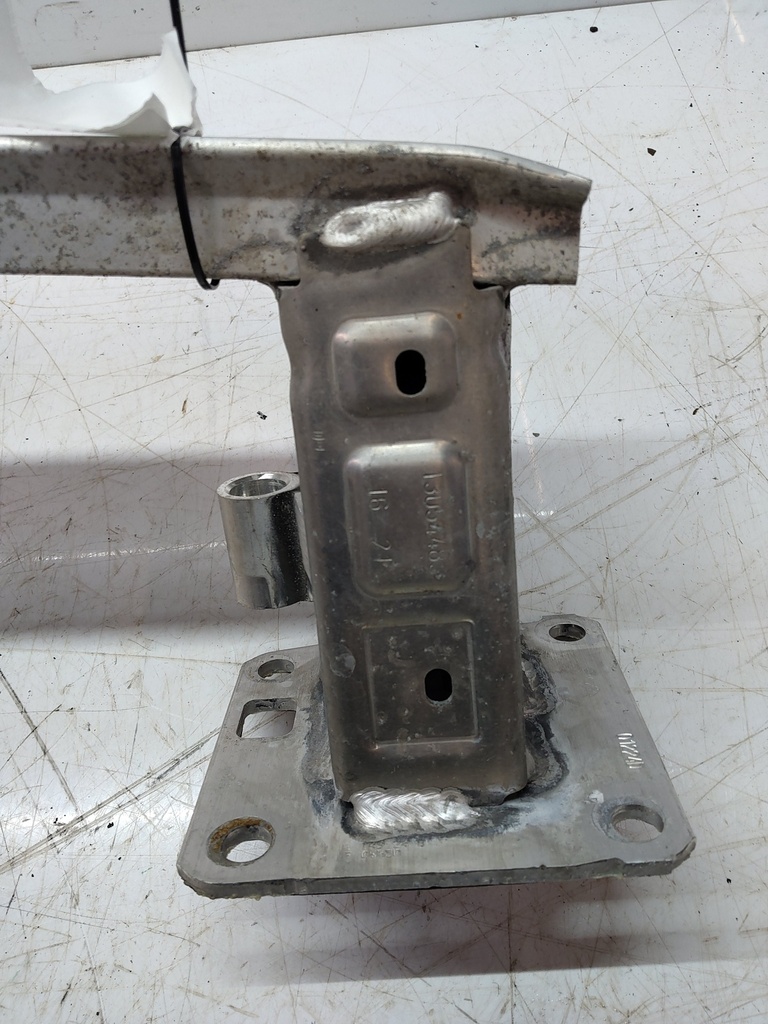 [MTD-519398] Soporte de parachoques trasero Peugeot 308 SW II 1.5 BlueHDi YHY DV5RD 9677378480