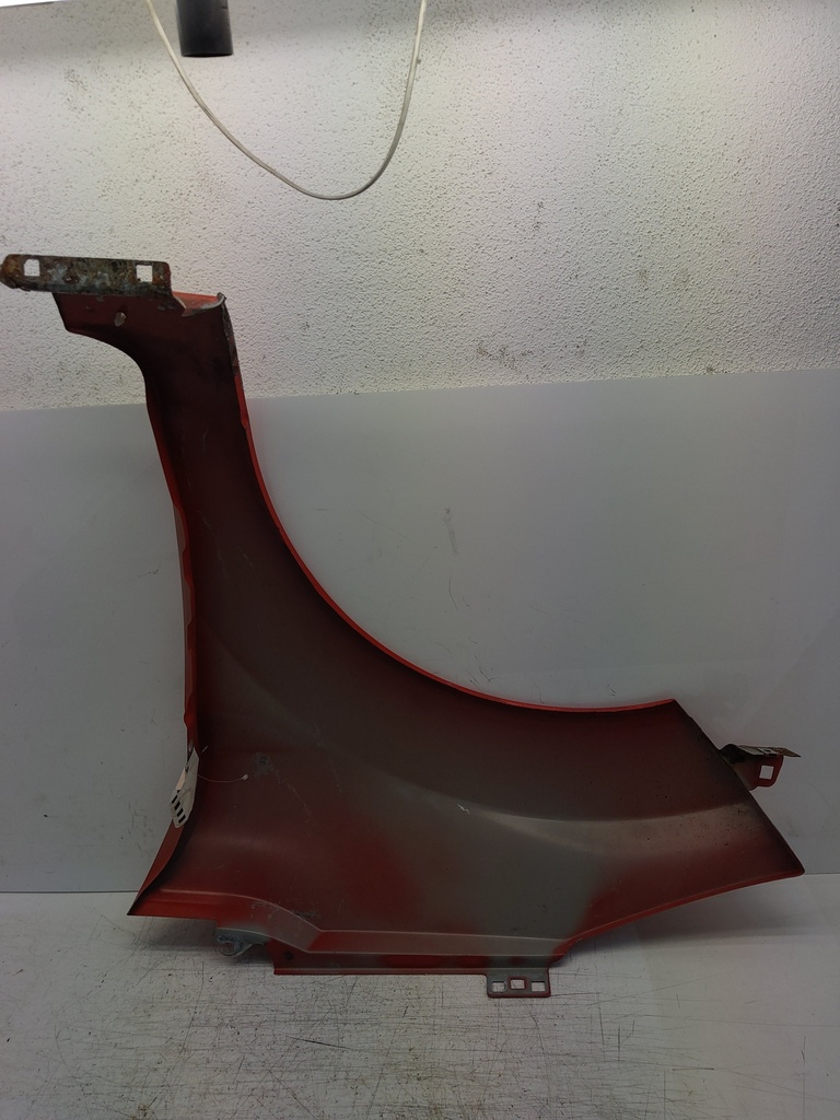 [MTD-519771] Guardabarros derecho Ford Fiesta VI CB1 1.6 JTJB C1BB-A16015-AA Race Red