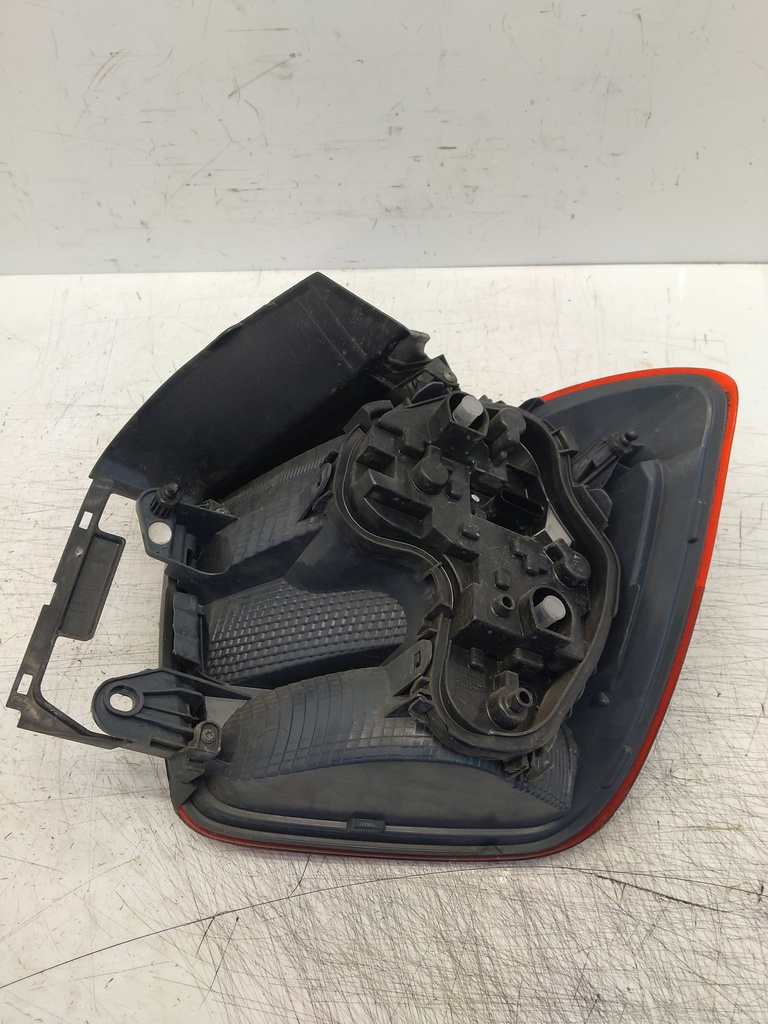 [MTD-520840] Luz trasera izquierda BMW Serie 1 F20 1.6 N13B16A 7270097
