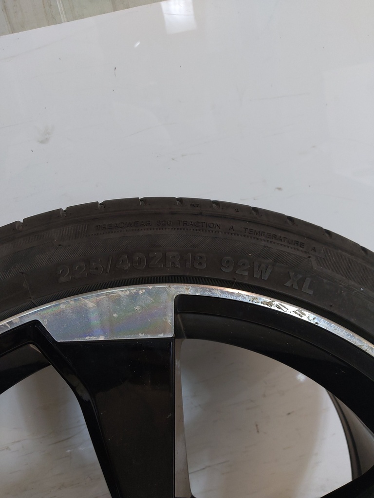 [MTD-522402] Llanta de aleación de aluminio 4 Audi A3 2014 2.0 TDI 18x8JJ