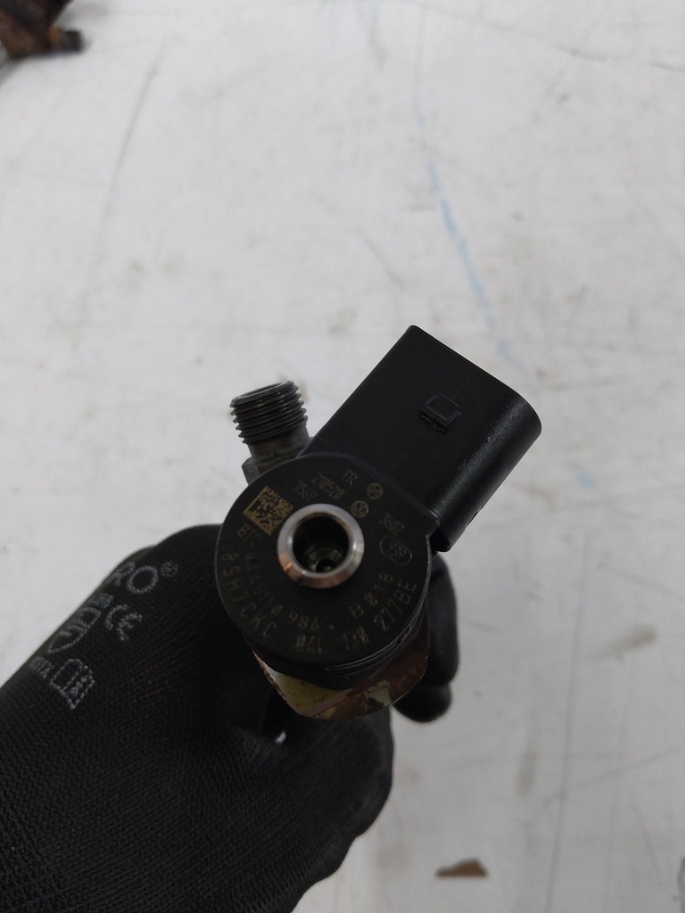 [MTD-522908] Inyector VW Crafter 2.0 TDi 140CV (DNAE/DNA) 04L130277BE