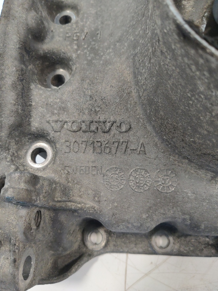 [MTD-522618] Cárter de aceite inferior Volvo XC90 2.4 D5 2007 30713677