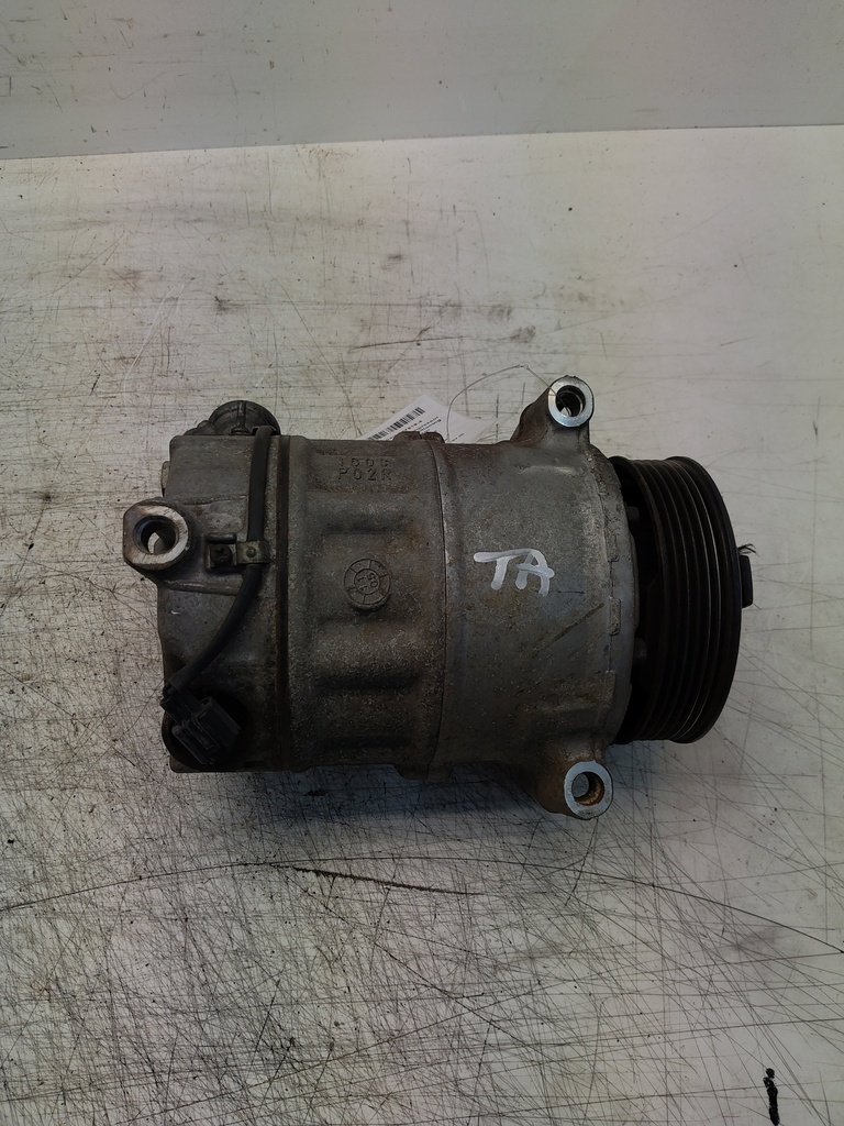 [MTD-524183] Compresor de aire acondicionado Land Rover Range Rover III 4.4 8W93-19D629-AD