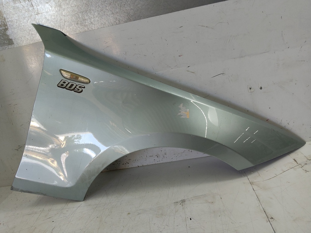 [MTD-525223] Aleta delantera derecha BMW Serie 1 2009 N43B20A 2.0 e87