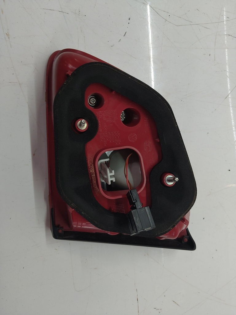 [MTD-514134] Luz trasera izquierda VW Passat B7 2.0 TDI CFFB CFF 179551L