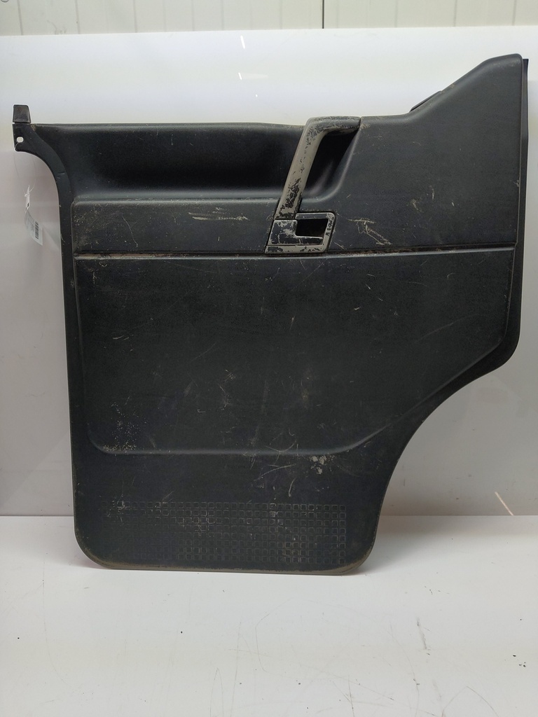[MTD-504962] Panel de puerta delantera izquierda VW Transporter T4 AJT 701867105B