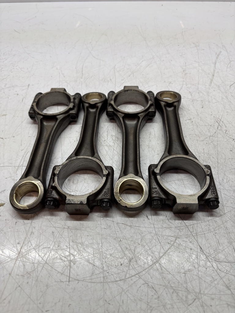 [MTD-454122] Biela para VW Caddy III 1.6 TDI CAYD CAY 03L105401A