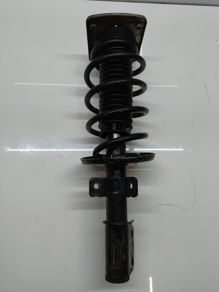 [MTD-501408] Puntal delantero derecho Opel Vivaro C Kasten K0 2020