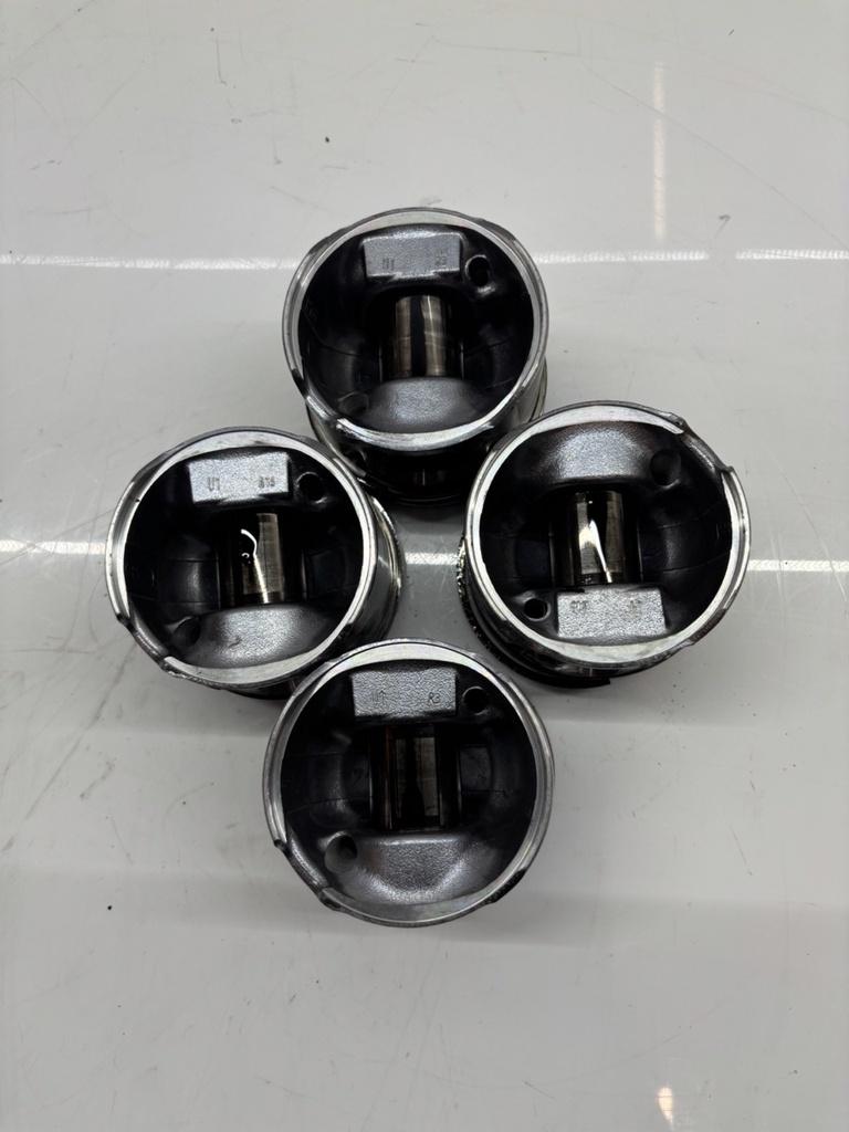 [MTD-446470] 4x pistones Mazda 3 BL 1.6 MZR CD Y6 Y650 Y655 174