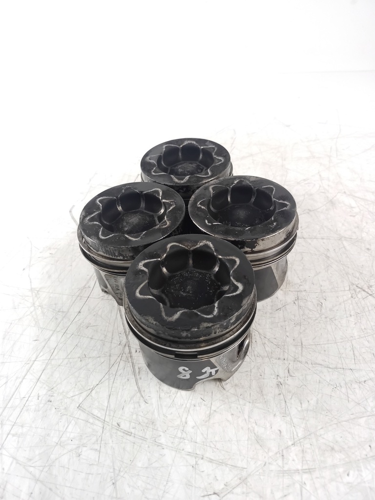 [MTD-434415] 4x pistones Audi A4 A5 Q5 2.0 TDI CJCD CJC 46R2 03L107065AB
