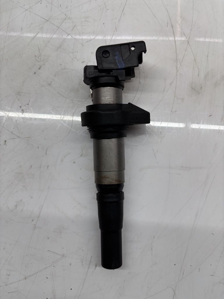[MTD-446418] Inyector Peugeot 3008 II 1.6 Hybrid EP6FADTXHP 9818760580