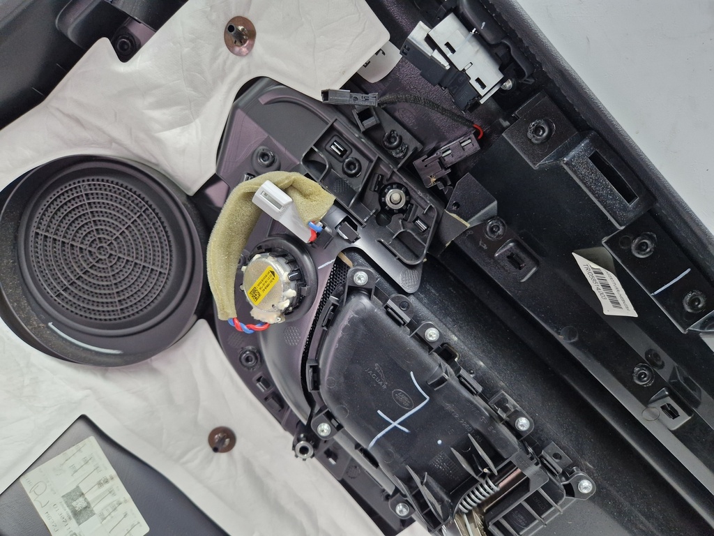 [MTD-497381] Panel de puerta Land Rover Range Rover Sport L461 3.0 P400