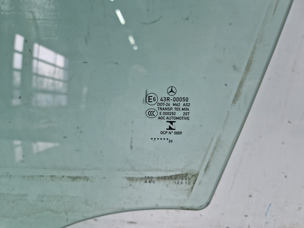 [MTD-497114] Ventana Mercedes-Benz Clase C W205 43R-00050