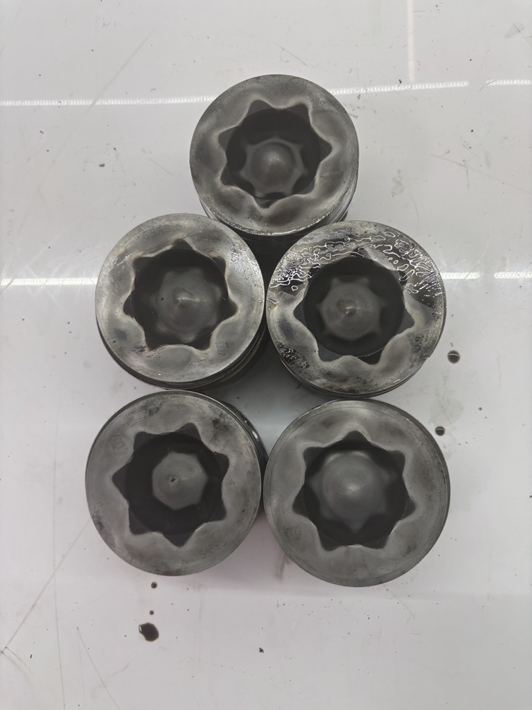 [MTD-448641] 5x Pistones para Audi A6 C6 / VW Phaeton 3.0 TDI BMK 059107065BJ