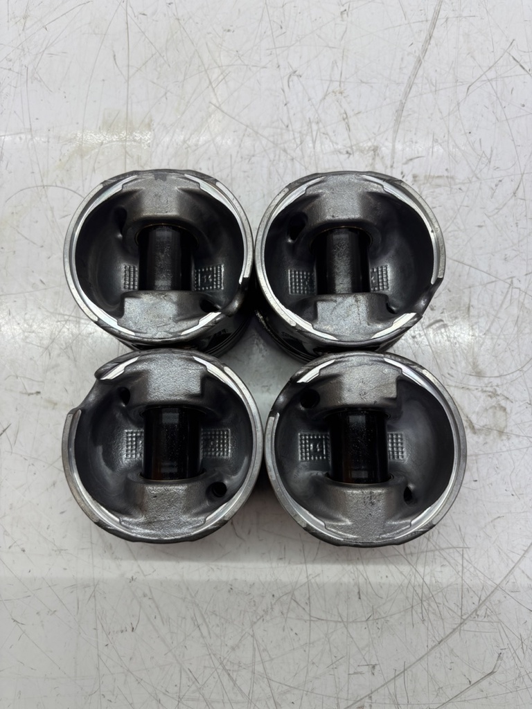 [MTD-451680] 4x pistones Audi VW Golf Passat 2.0 TDI CBAB CBA 03L107065G