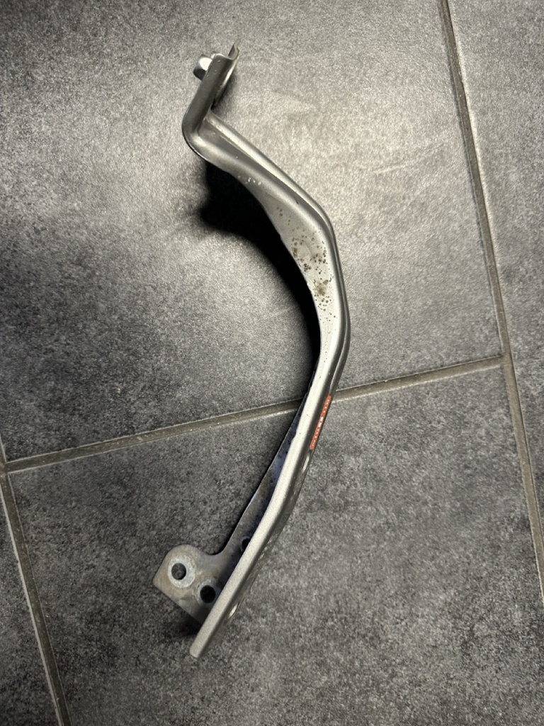 [MTD-497486] Soporte guardabarros Skoda Citigo eléctrico 1S0821141