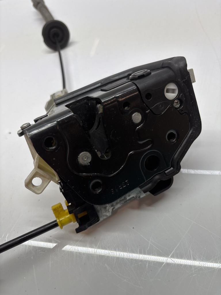 [MTD-498609] Cerradura de puerta con cierre centralizado Audi A5 2.0 TDI CNH CNHA 8K0839016F