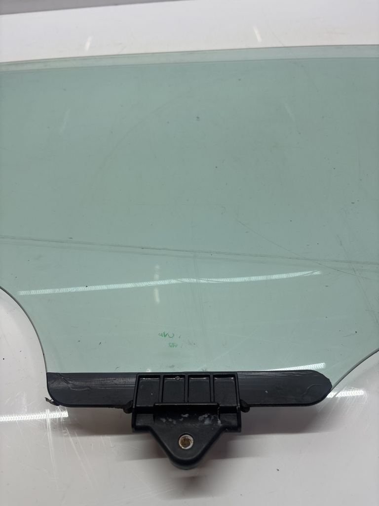 [MTD-498823] Ventana Kia Sportage MK4 QLE 1.6 Gasolina G4FD 83410-F1000