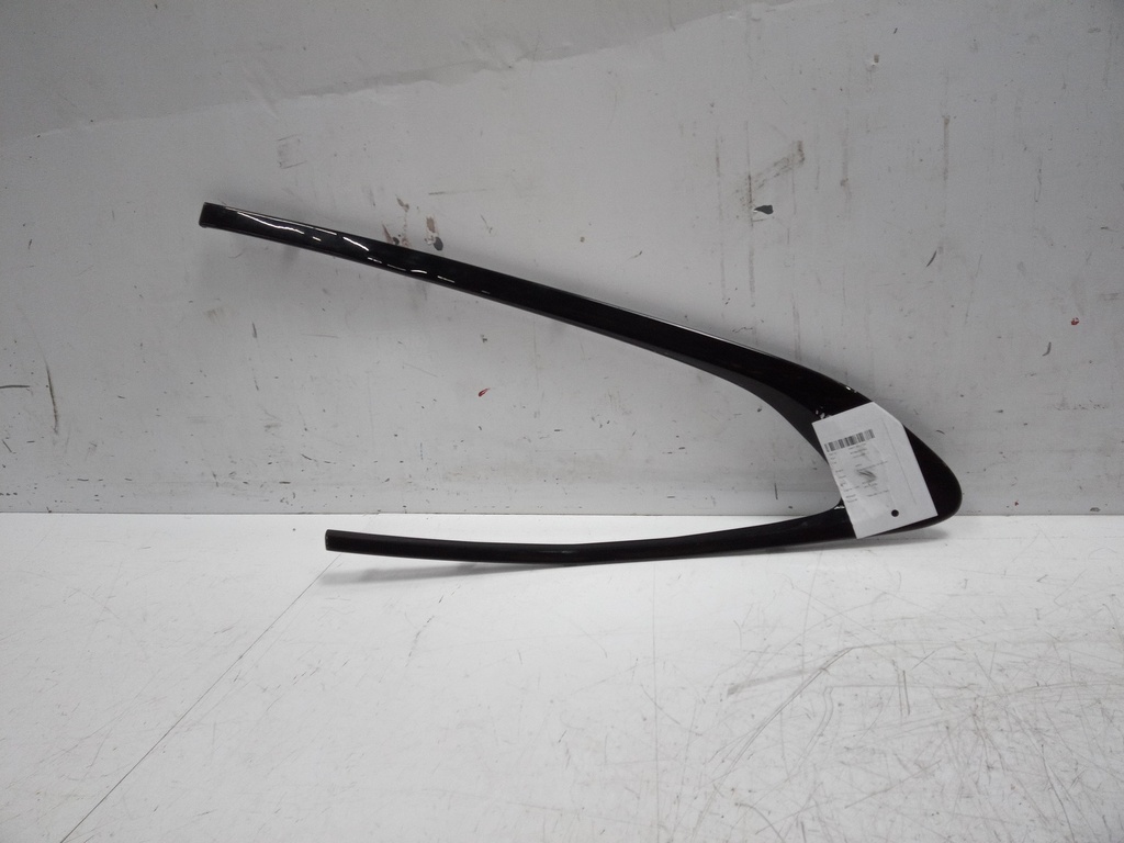 [MTD-499695] Moldura de ventana BMW Serie 6 G32 GT 2.0 620d Diesel B47D20B 8495573