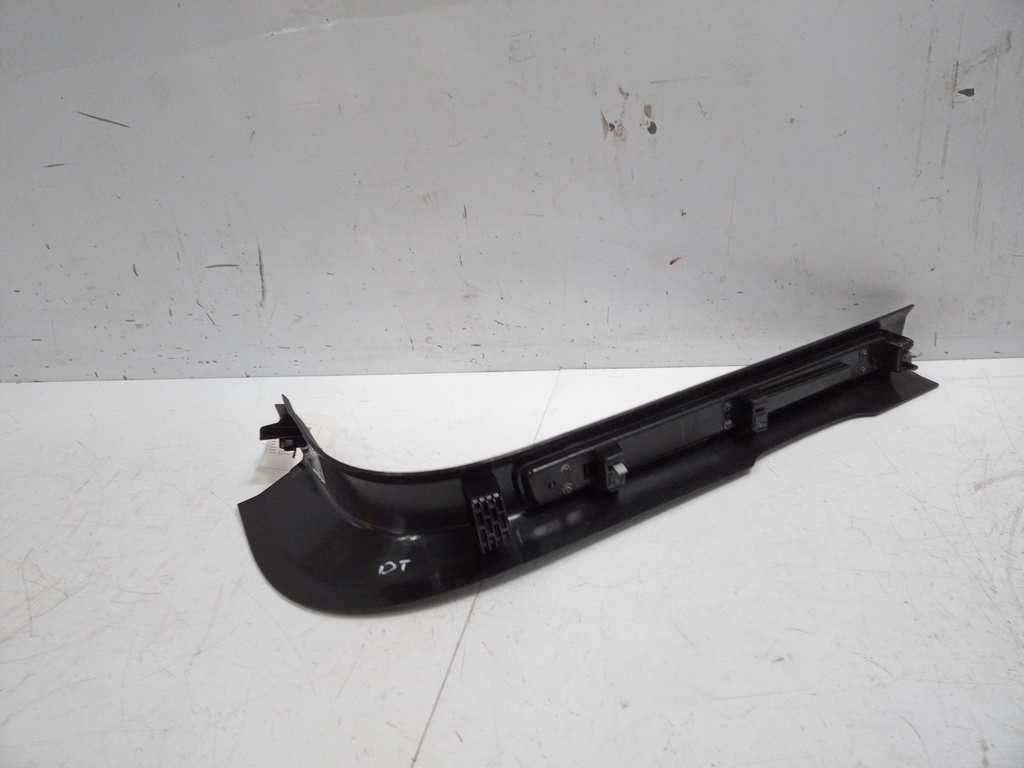 [MTD-499762] Faldón lateral Volvo V60 MK2 Cross Country 227 2.0 31468380
