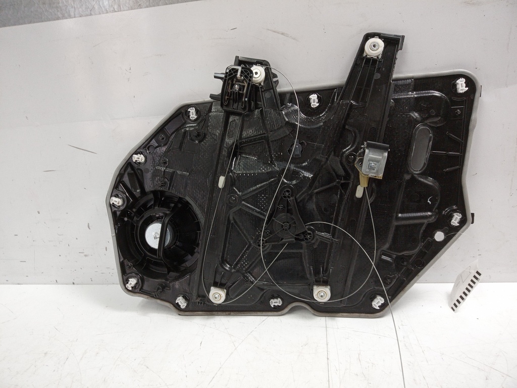 [MTD-500446] Elevalunas delantero izquierdo Ford Focus MK4 Turnier 2.3 ST 2022