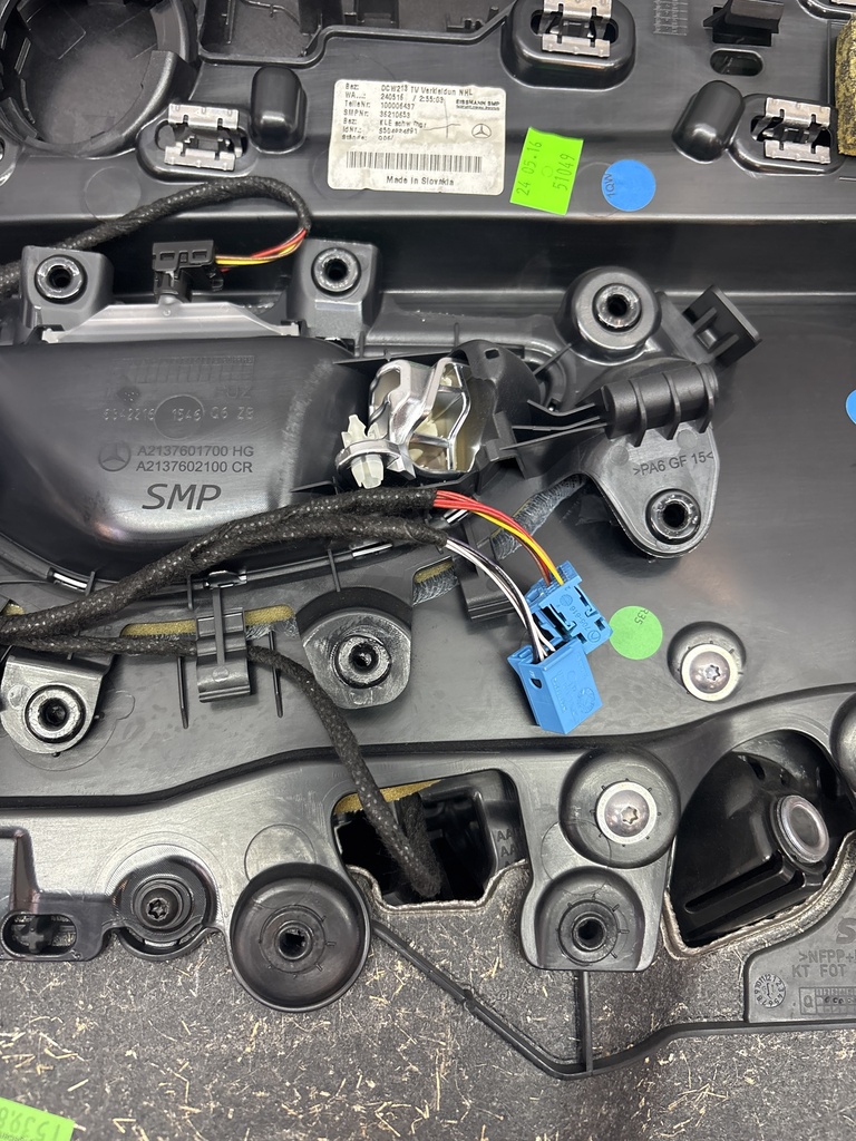 [MTD-500695] Panel de puerta trasera izquierda Mercedes W213 E 220 d OM654.920 A2137300100