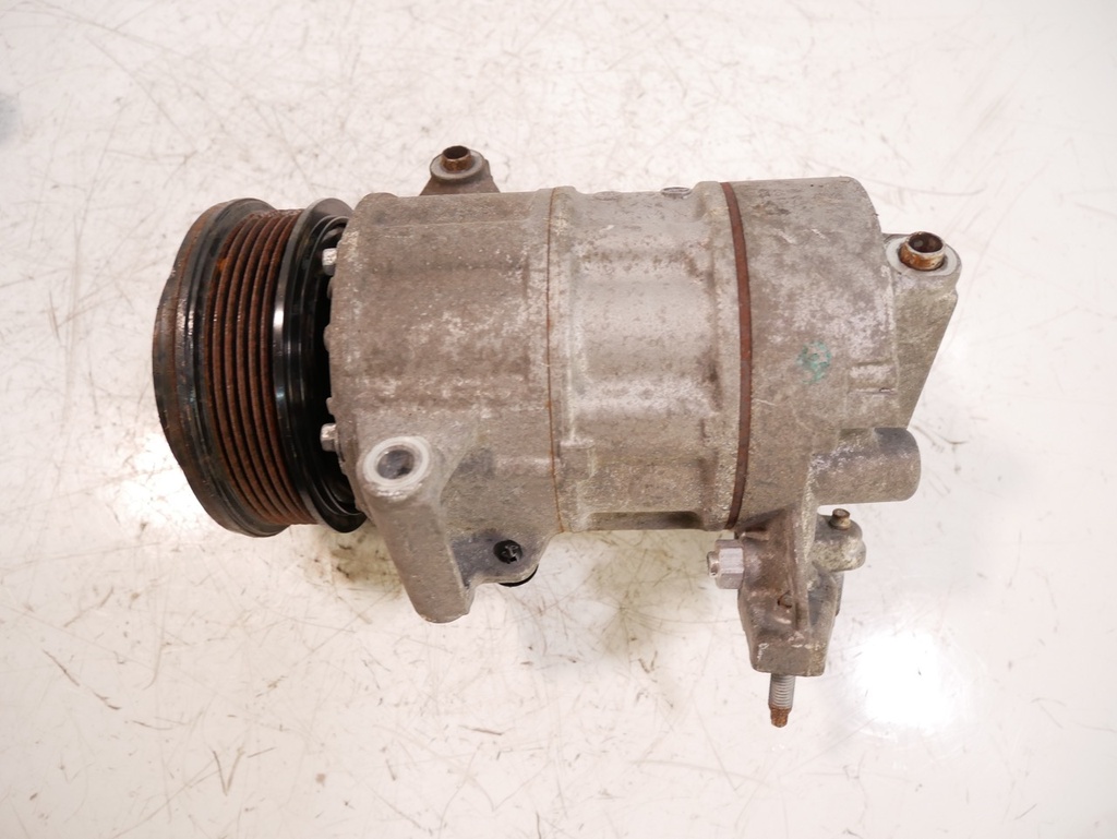 [MTD-431038] Compresor de aire acondicionado Ford Fiesta MK7 1.0 EcoBoost SFJK C10FD0X