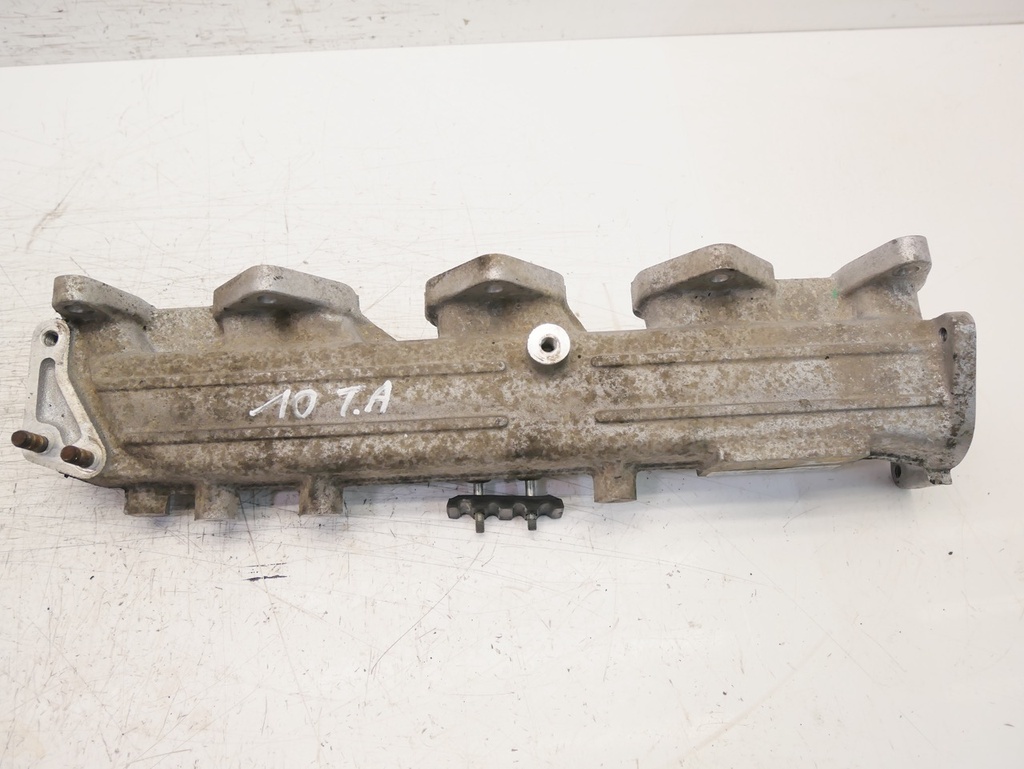 [MTD-438166] Colector de admisión Mazda Bongo 2.5 D WL-T 1999
