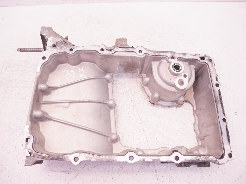 [MTD-452108] Parte superior del cárter de aceite Citroen Peugeot 208 308 1.2 VTi HMZ EB2F HM01 9808683380