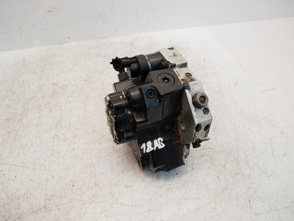 [MTD-504601] Bomba de alta presión Volvo XC70 2.4 D5 D5244T 8689590