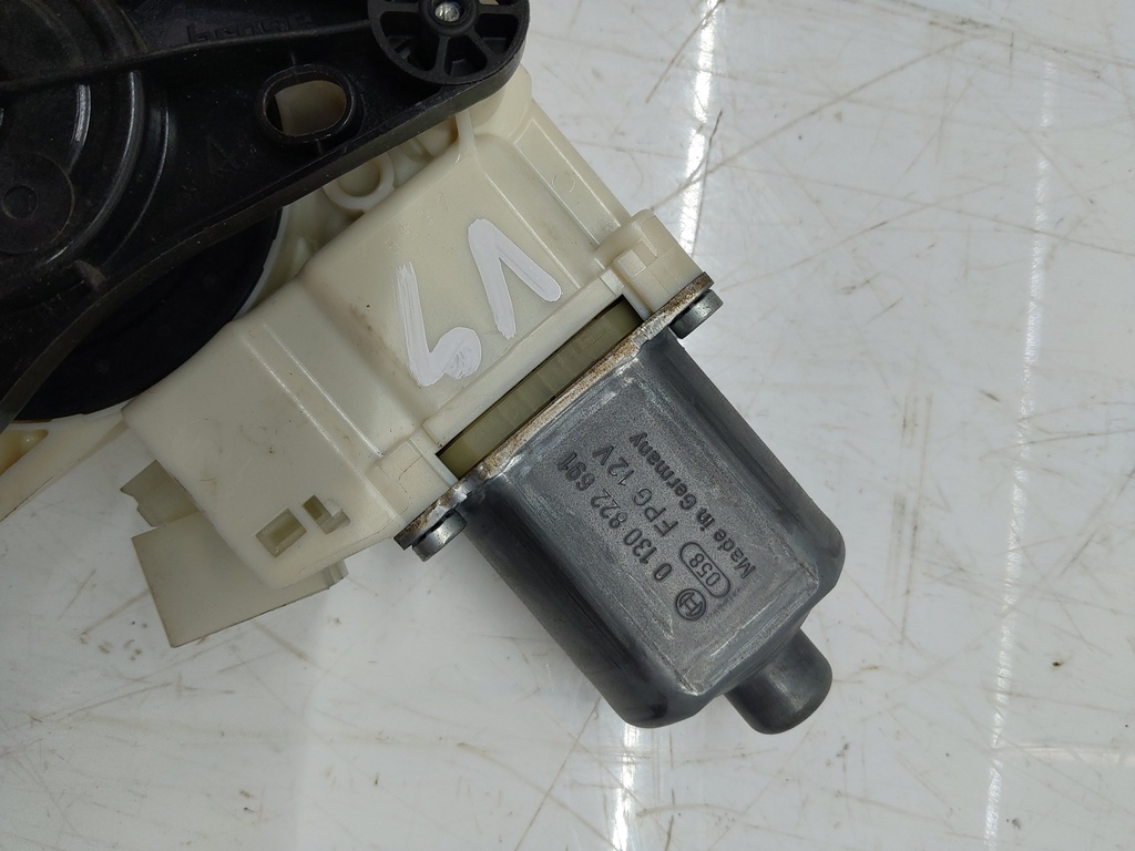 [MTD-503021] Motor del elevalunas delantero derecho Mercedes Clase A W176 270.910 A2469065200