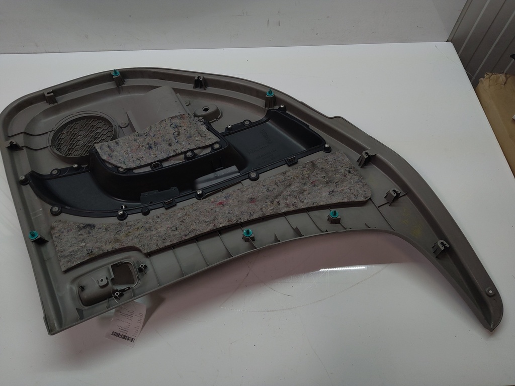 [MTD-504885] Panel de puerta trasera derecha Mitsubishi L200 Triton KB4T 2.5 4D56